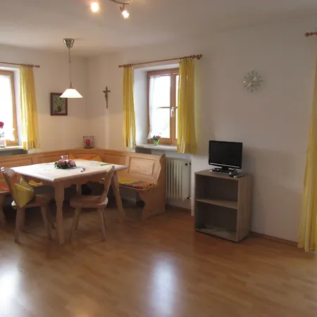 Apartman Zum Heisn *